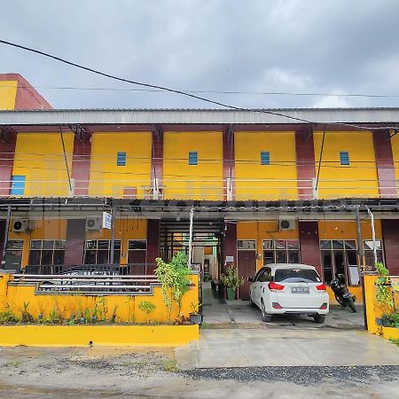 Готель Griya Tambun Raya Redpartner Tumbangrungan Екстер'єр фото
